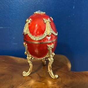 Sorelle Red Decorative Hand Painted Enameled with Gold Accents Trinket Music Box